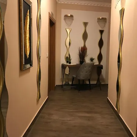 Kispet Deluxe Hotels&suites ホテル *